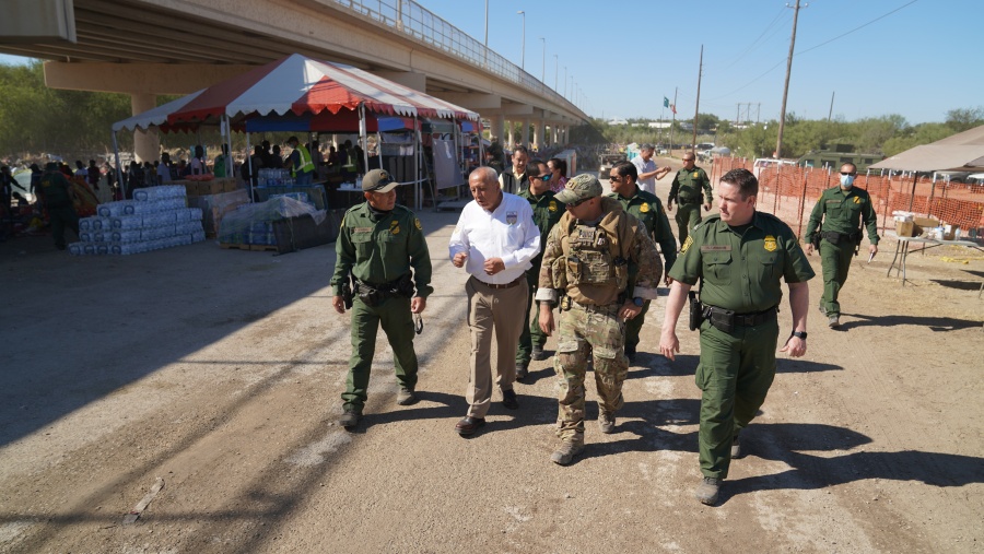 Titular del INM se reúne con autoridades de EEUU y Coahuila