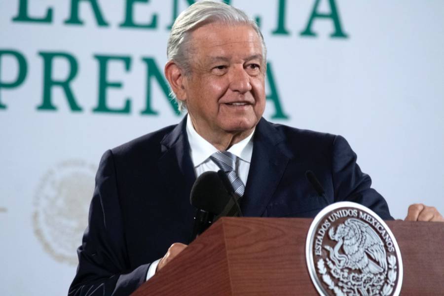 AMLO exhibe un mensaje en Twitter de un supuesto investigador del Conacyt, ofendió a Beatriz Gutiérrez Muller