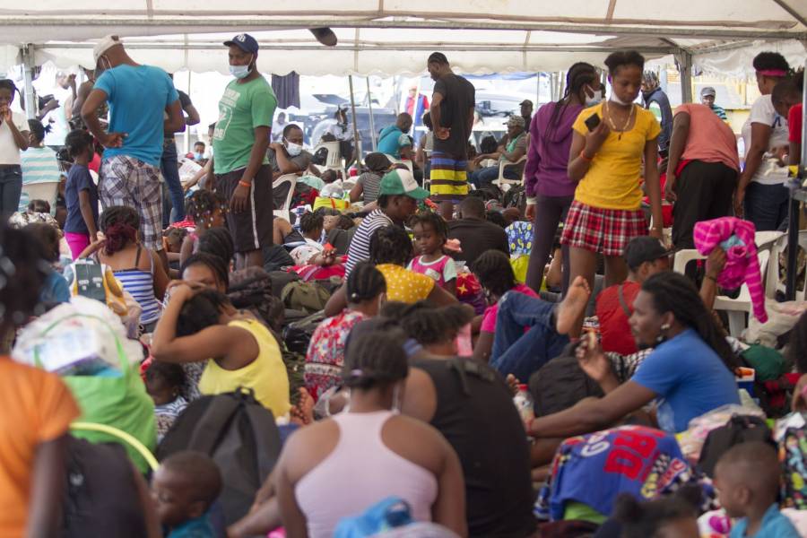 Papa pide construir un mundo donde se acoja a la gente sin prejuicios