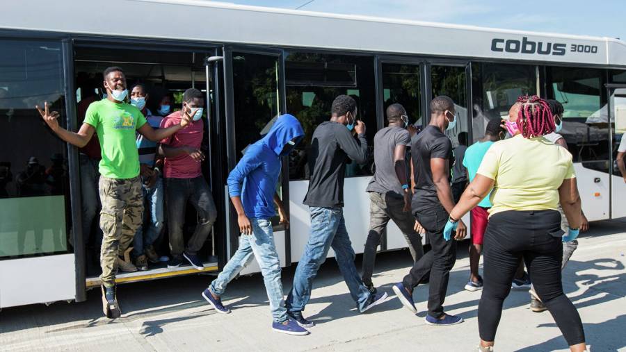 EEUU deportó de manera “exprés” a 4 mil haitianos