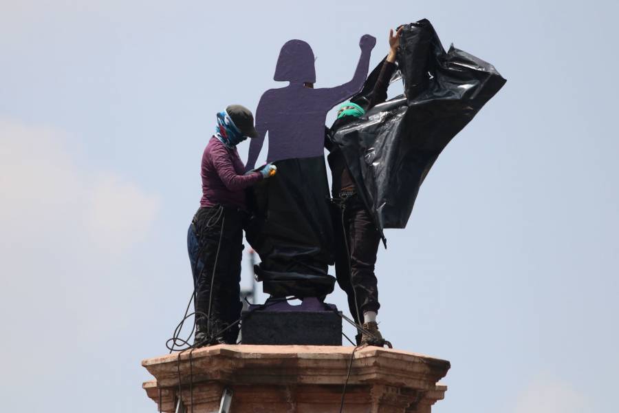 Antimonumento feminista podr&iacute;a quedarse en glorieta de Col&oacute;n: Claudia Sheinbaum