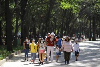Pfizer: En un a&ntilde;o se volver&aacute; a la vida normal de prepandemia