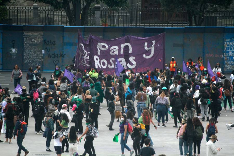 Manifestación en favor del aborto deja saldo de 37 lesionados: GobCDMX