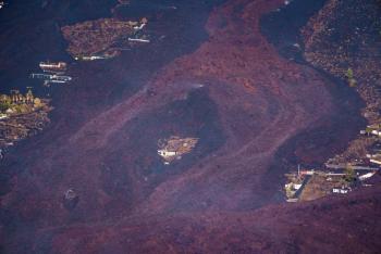 Isla La Palma: Lava del volc&aacute;n llega al mar