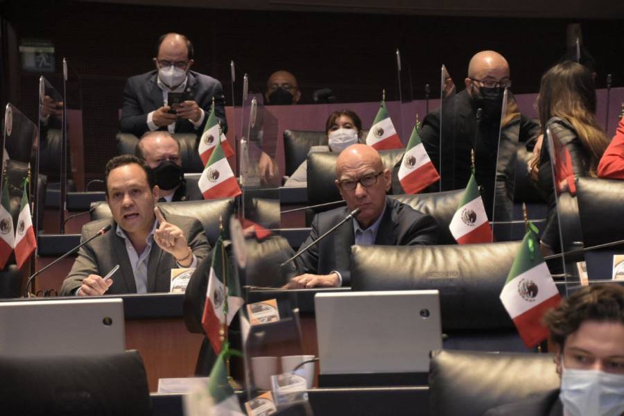 Por falta de quórum senadores detienen creación de comisiones en San Lázaro