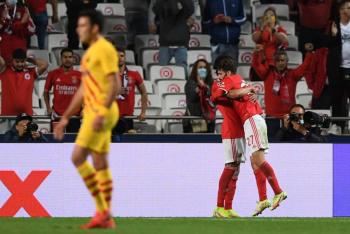 Benfica golea al Barcelona y deja a Koeman al borde del despido