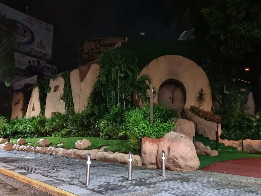 Se incendia la mítica discoteca Baby’O de Acapulco