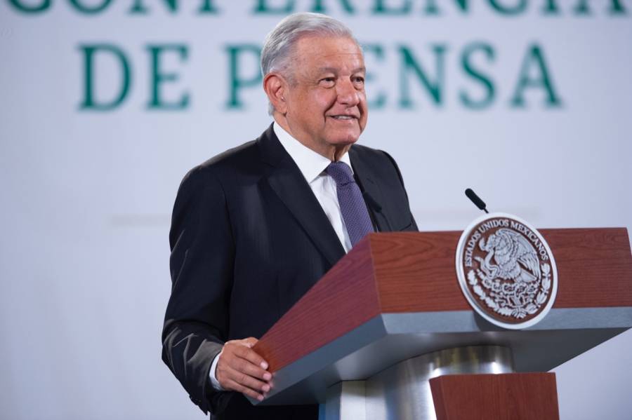 AMLO niega que se oculten testimonios de militares sobre Ayotzinapa