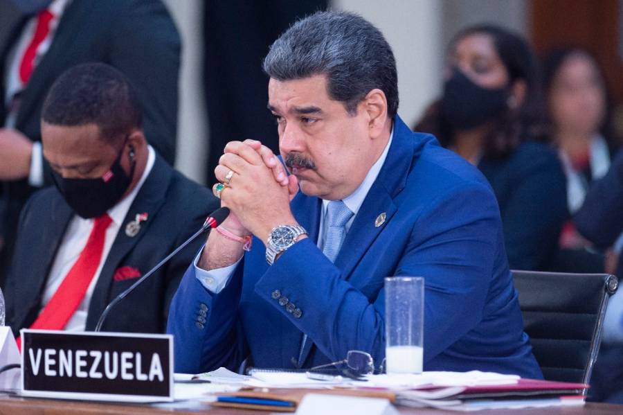 Senadores de EEUU reclaman a AMLO invitar a Nicolás Maduro y no extraditarlo