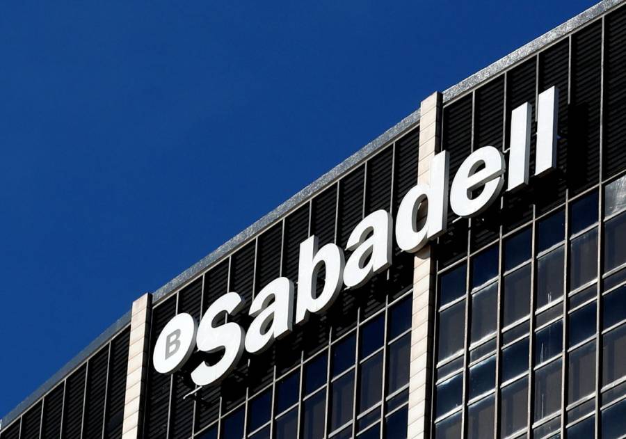 Sabadell rebaja un 12% los afectados por el ERE; sindicato lo considera insuficiente