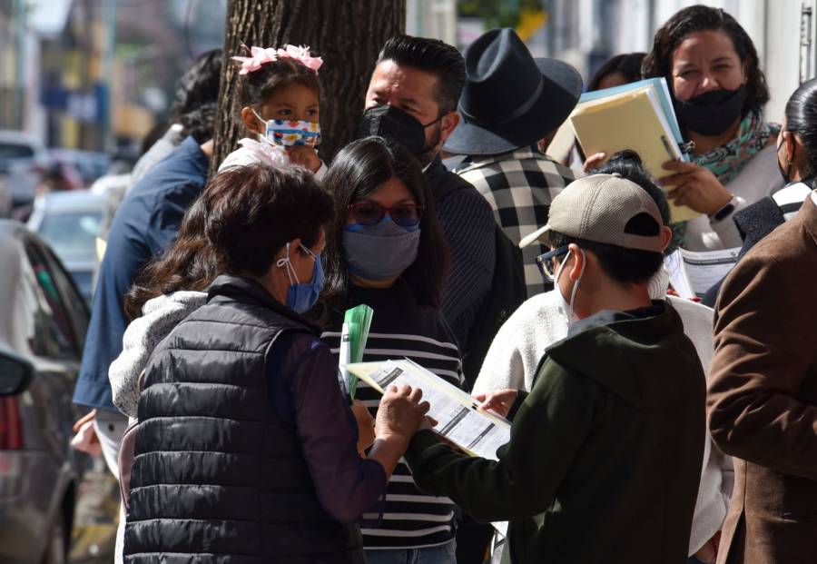 Continúan contagios de Covid por arriba de los 2 mil casos: SSa