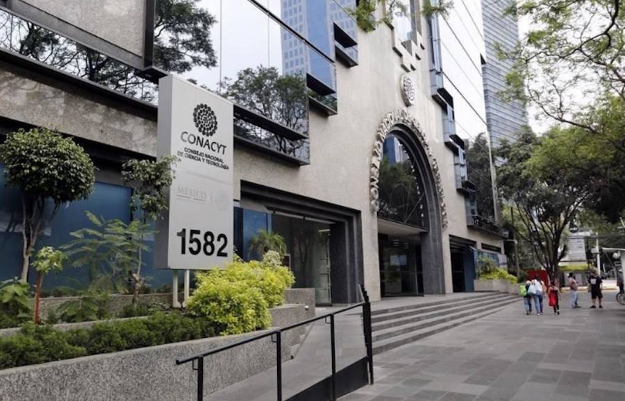 Llaman a comparecer a científicos del Conacyt acusados por la FGR