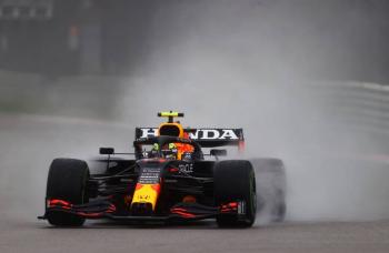 “Checo” P&eacute;rez rodar&aacute; con Red Bull en calles de la CDMX