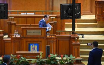Rumania se hunde en la inestabilidad tras la caída del gobierno