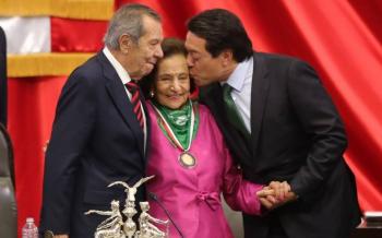 Ella es Ifigenia Mart&iacute;nez, quien recibir&aacute; la medalla Belisario Dom&iacute;nguez