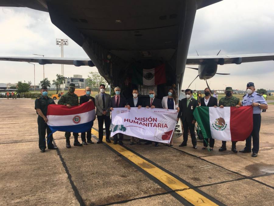 México dona a Paraguay 150 mil dosis de vacunas AstraZeneca