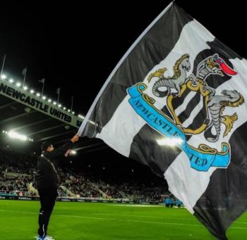 Nace un nuevo rico: Premier League aprueba compra del Newcastle por un fondo saudita