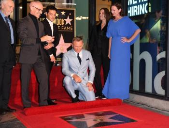 Durante la revelación de su estrella, Daniel Craig se despide de James Bond