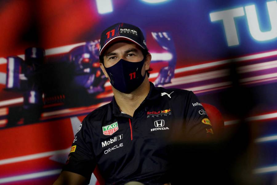 Checo Pérez arrancará sexto en el GP de Turquía; Bottas saldrá primero