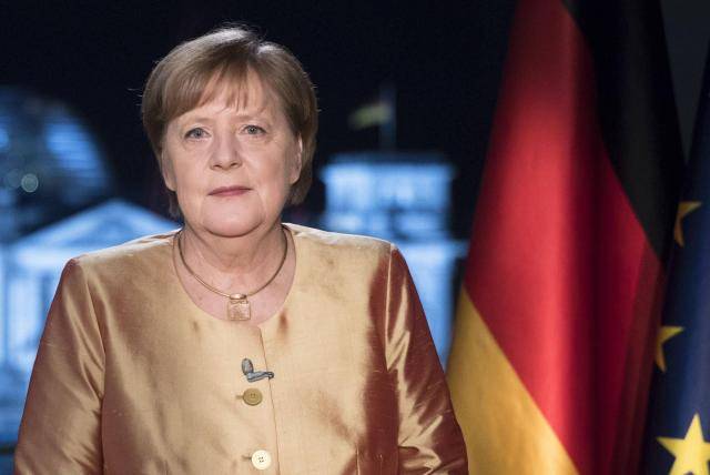 En su gira de despedida, Angela Merkel apoya a Israel