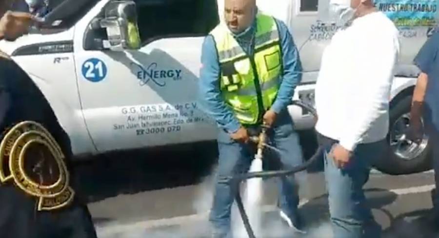 SSC detiene a gasero por abrir manguera de pipa durante manifestación