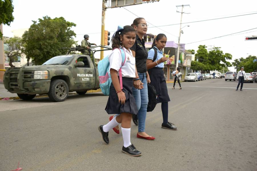 Huracán “Pamela” obliga a suspender clases en Sinaloa