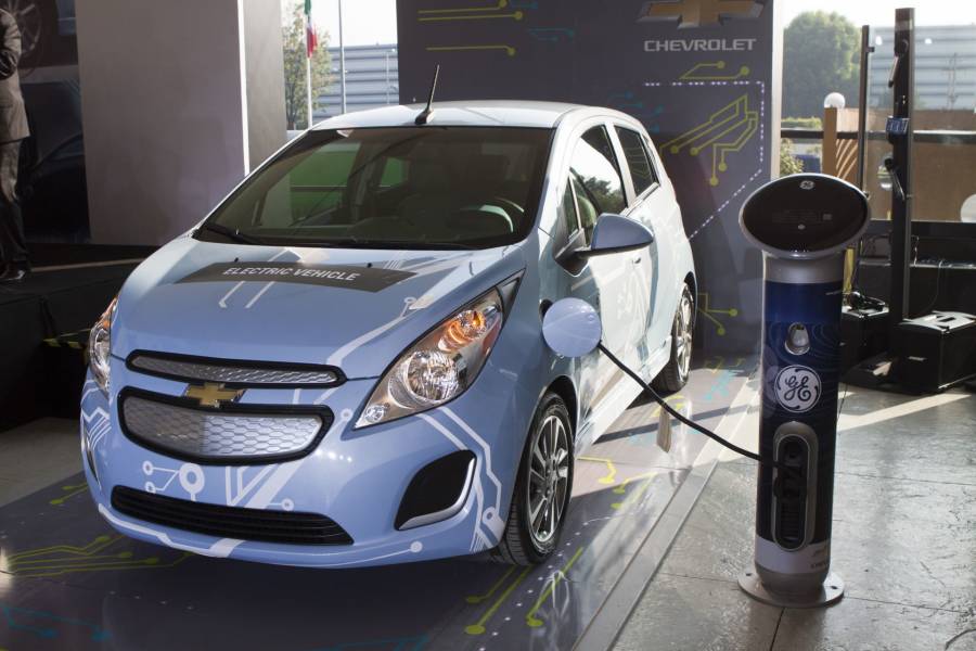 CFE: Reforma el&eacute;ctrica ayudar&aacute; al uso de autos el&eacute;ctricos