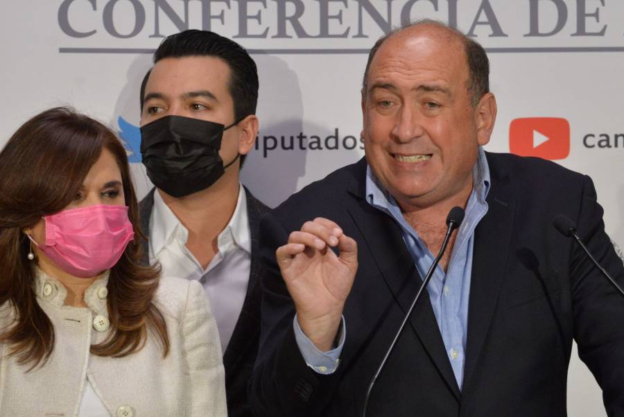 Oposición presentará controversia constitucional por revocación de mandato