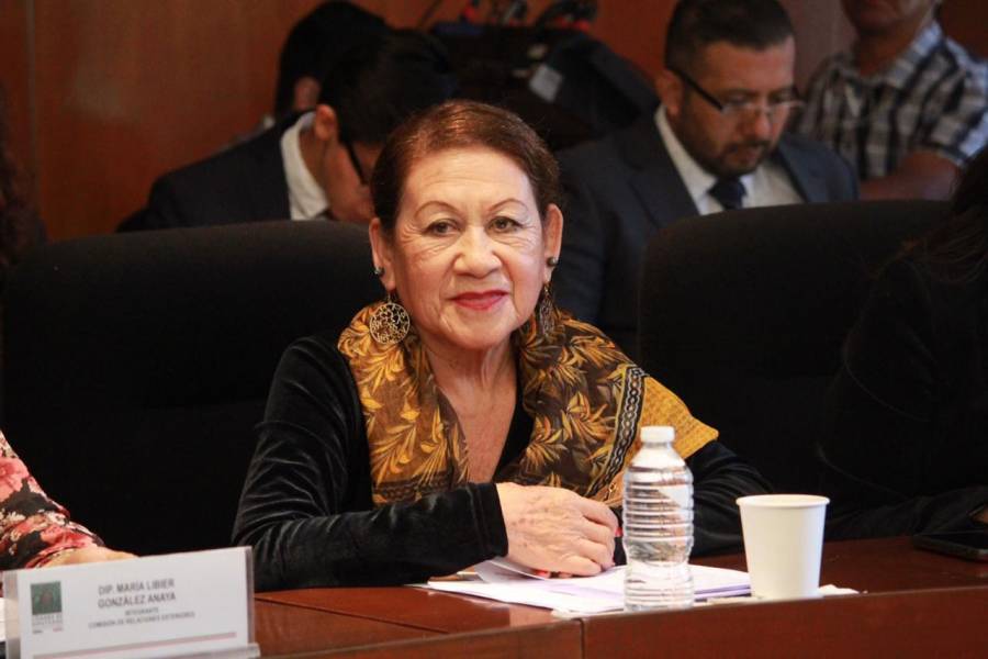 Si quieren llevarse la osamenta de Cortés, adelante es toda suya”, dice diputada del PT a Vox