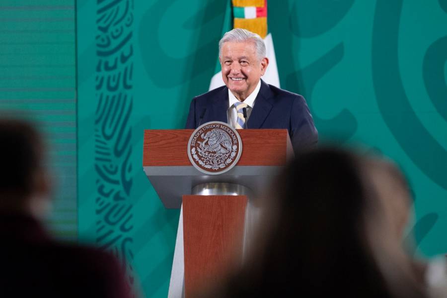 “Es un paro momentáneo”, dice AMLO de conflicto en Dos Bocas