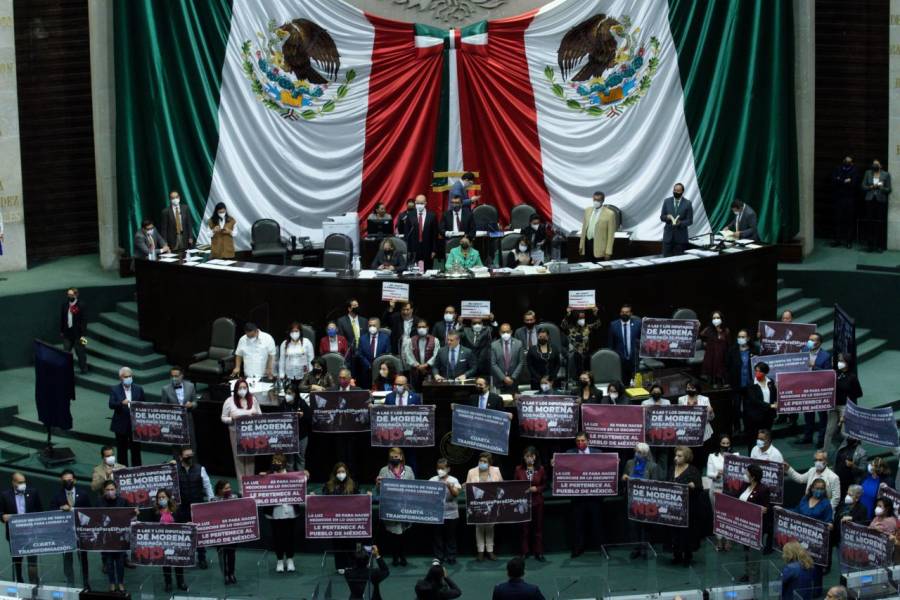 Morena dispuesta a cambios a iniciativa de Reforma Eléctrica, pero no en participación mayoritaria de la CFE