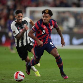 EEUU revive con triunfo 2-1 ante Costa Rica