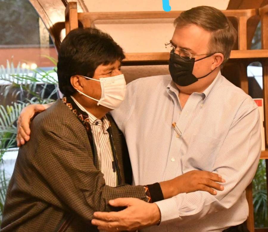 Evo Morales llega a México; participará en seminario del PT