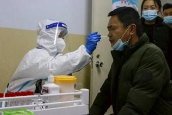Vuelos cancelados y escuelas cerradas por nuevo brote de Covid-19 en China