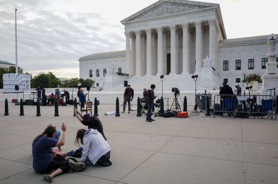 Corte Suprema de EEUU revisará en noviembre ley de aborto de Texas