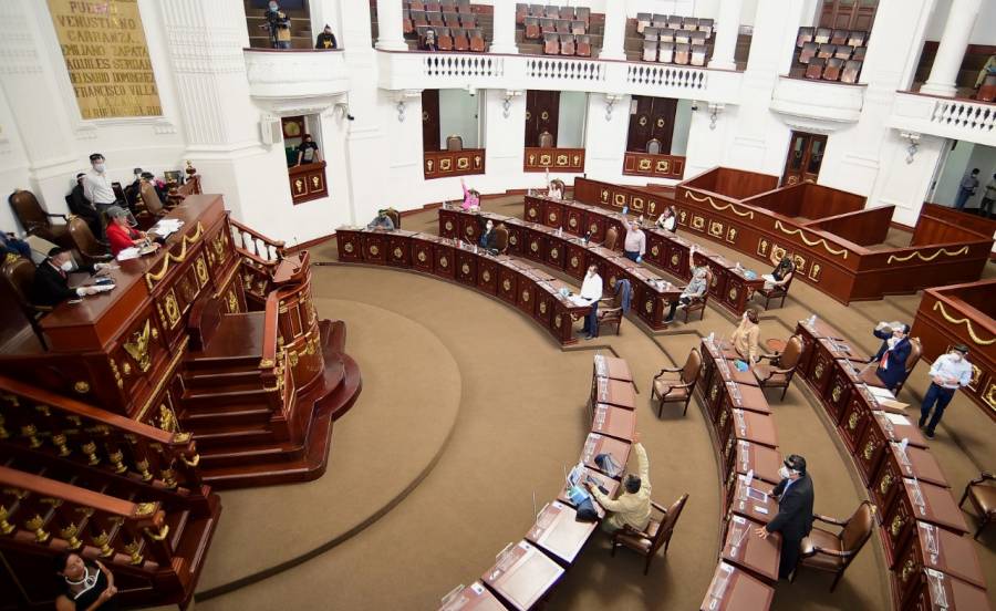 Diputados capitalinos no podrían cambiar lugares en comisiones