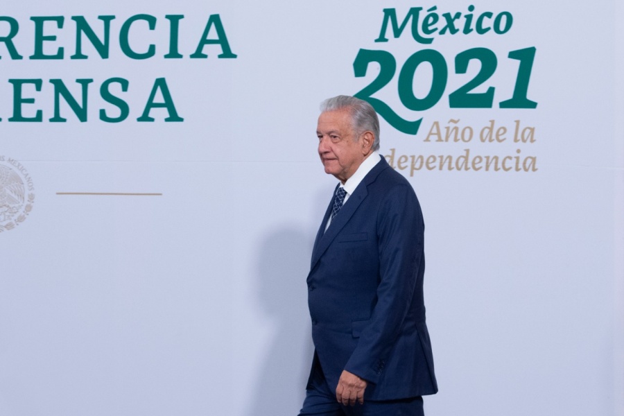 “UNAM se derechizó, se lleno de conservadores”, dice AMLO