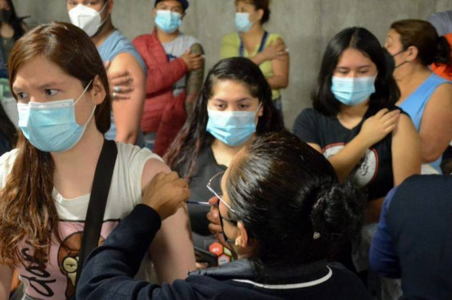 Transmisión de Covid sigue a la baja: SSa; se reportan mil 121 nuevos contagios