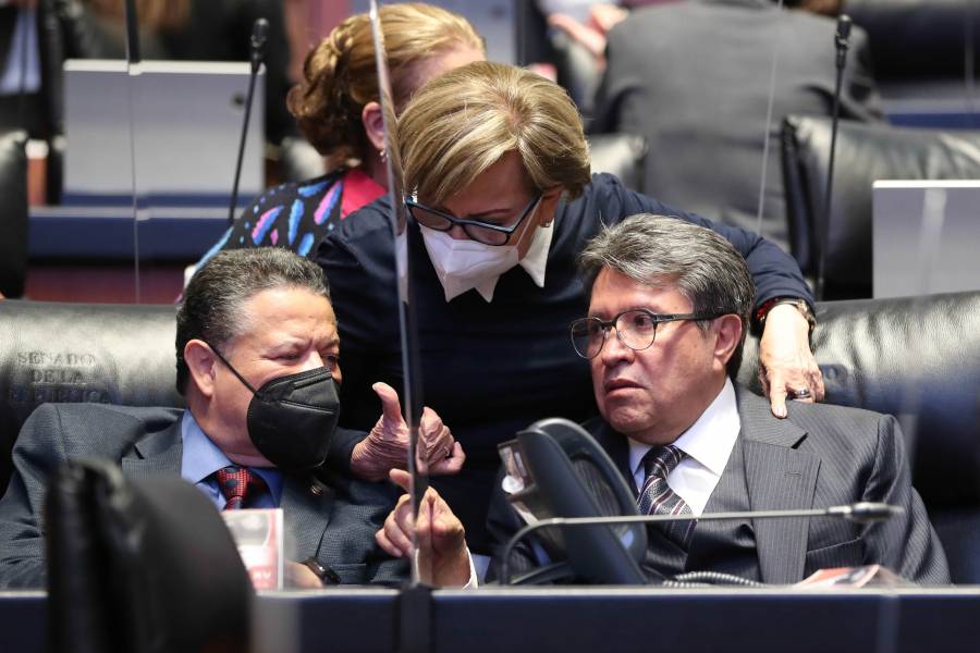 Vienen cambios en la bancada de Morena en el Senado: Monreal
