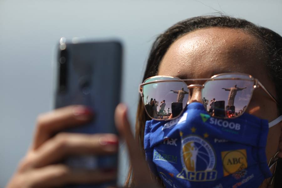 Uso de mascarilla al aire libre deja de ser obligatorio en Río de Janeiro