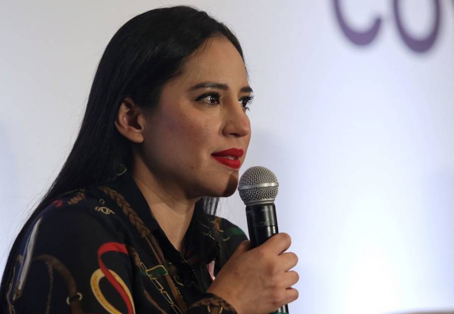 Sandra Cuevas pide liberar de comerciantes ambulantes el Eje 1 Norte