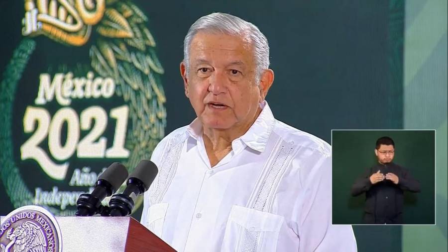 Próximo año arreciará descentralización de dependencias, informa AMLO