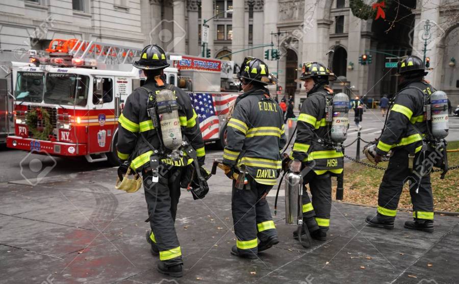 Nueva York suspende a 9 mil bur&oacute;cratas por negarse a vacunarse contra Covid