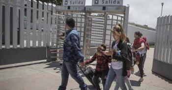 EEUU anula pol&iacute;tica que limitaba entrada de migrantes que ped&iacute;an asilo