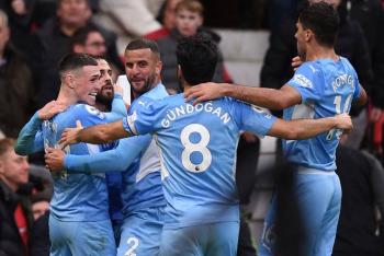 El Manchester City humilla a la defensa del Manchester United