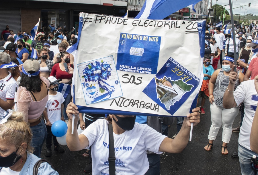 Nicaraguenses exiliados protestan en Costa Rica; exigen salida del poder de Ortega