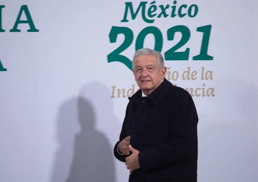 AMLO felicita a “Checo” Pérez y al “Canelo” Álvarez