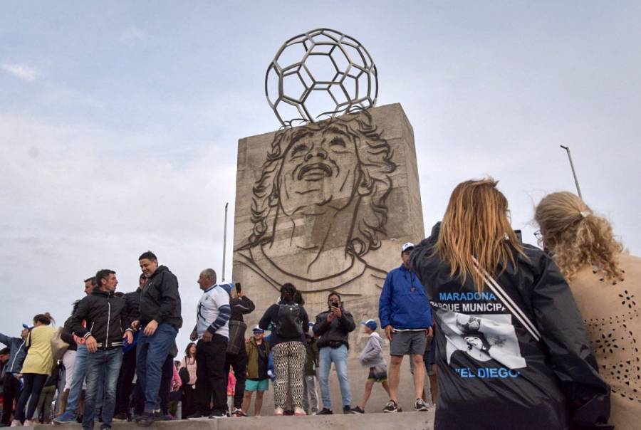 Inculpados por la muerte de Maradona fueron fichados en Argentina