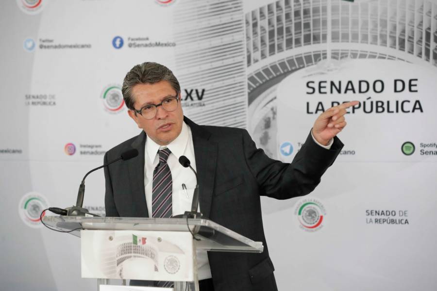 Monreal dice que podría invitar a Santiago Nieto a trabajar en el Senado