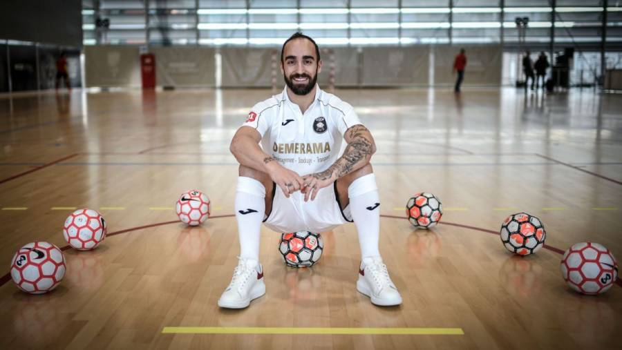 Ricardinho anuncia su despedida de la selección portuguesa